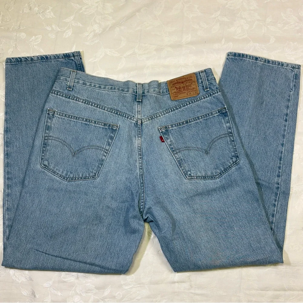 Vintage Levi’s 550 Jeans